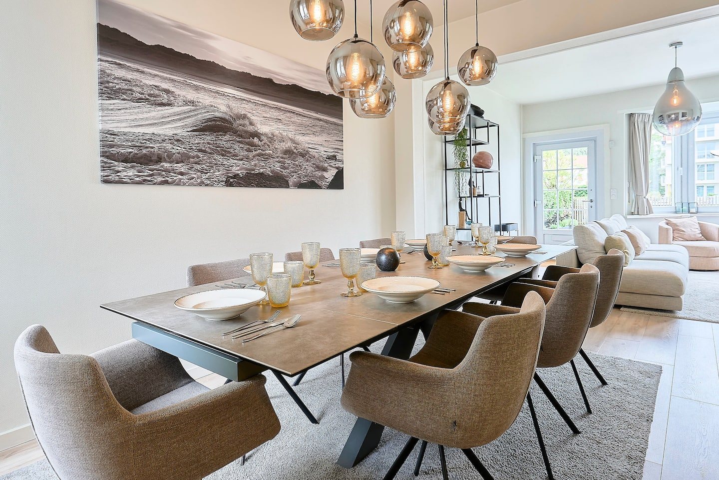 L’espace repas pour huit